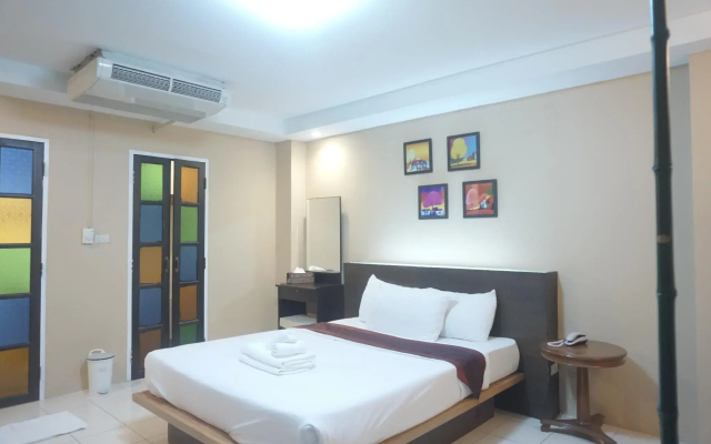 Bangkok Travel Suites