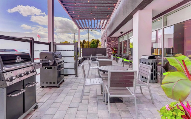 Home2 Suites by Hilton Toronto Brampton
