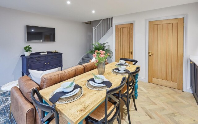 Host Stay The Feather Black Swan Mews