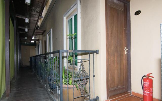 OYO 109 V'la Park Hotel