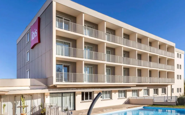ibis Tarbes Odos