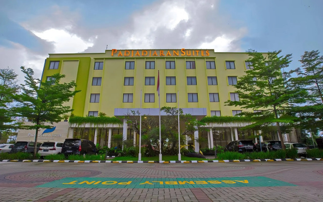 Padjadjaran Suites Resort & Convention