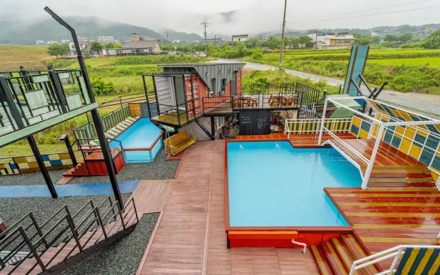 Gyeongju Edith Poolvilla & Pension