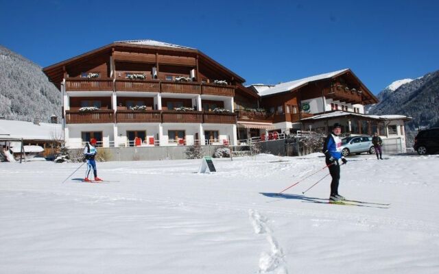 Hotel Tyrol