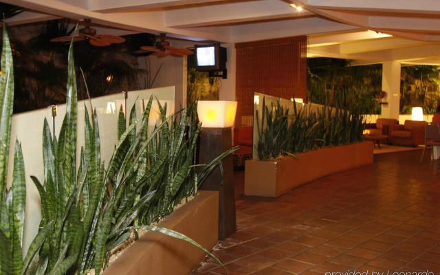 Porta Hotel del Lago