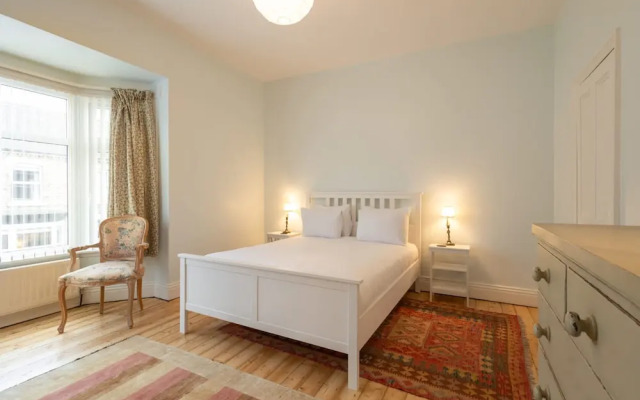 Host Stay Heather House