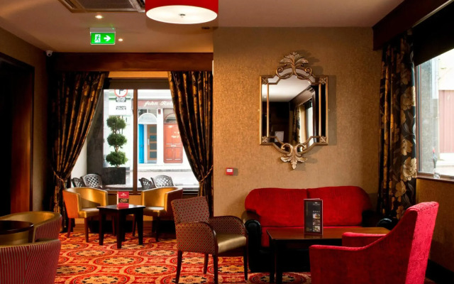 Dillons Hotel