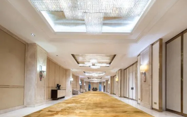 Ramada Plaza By Wyndham Fuzhou South