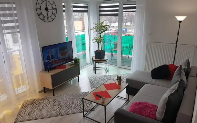 Komfortowy Nowoczesny Apartament Kustronia z Garażem Balkonem Wanną