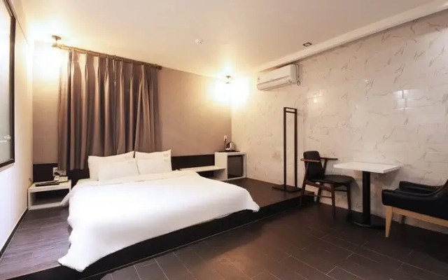 Changwon Jinhae Olive