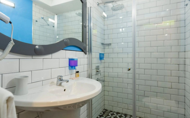 Mene City Hotel
