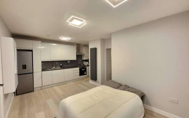 Beautiful 2-bed Apartment in London - Sleeps 6!