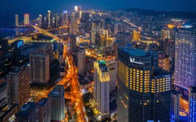 Madison Hotel Dalian Harbor Square, Donggang Business District
