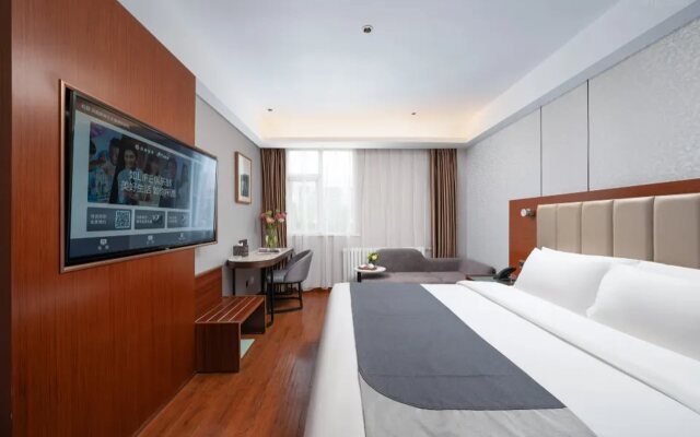 Yitel Hotel