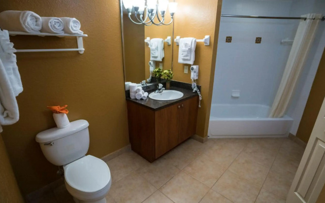 Mizner Place at Weston Town Center, Fort Lauderdale