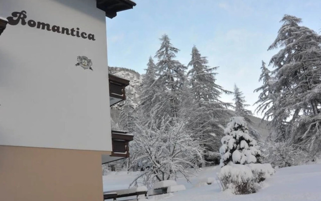 Romantica Saas-grund