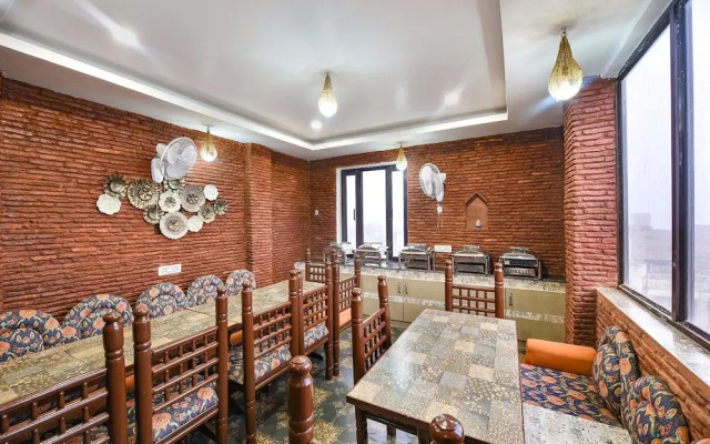 Fabhotel Nirvana Grand By Io