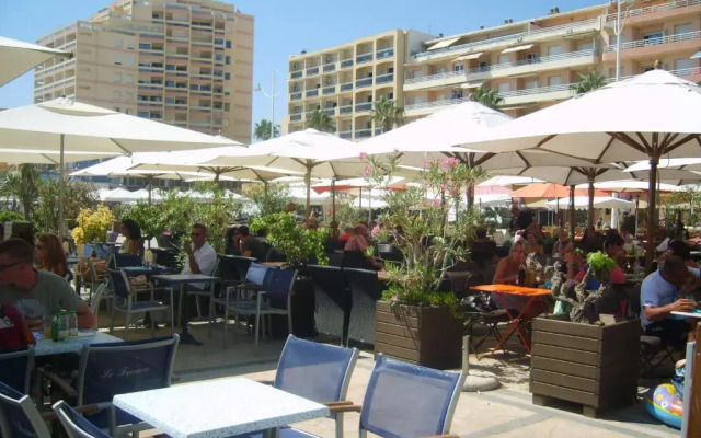 CANET Plage appartement 1 chambre , climatisation, parking sécurisé couvert