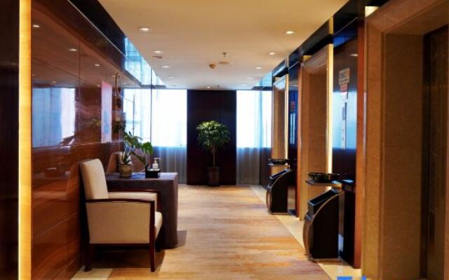 Zhaotong Purple Light Hotel