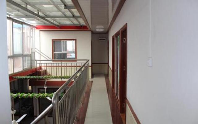 Wujiatai Fenggaoyujia Guesthouse