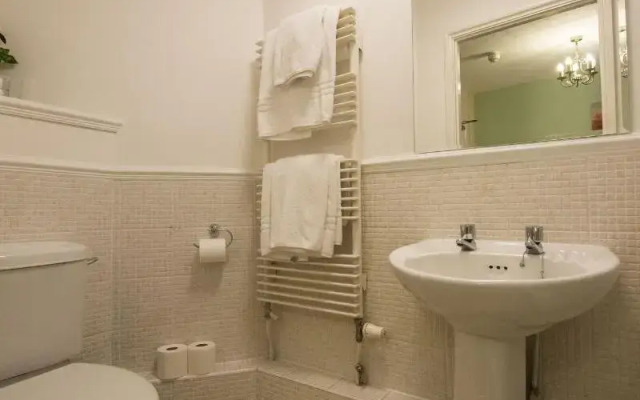 Cromwell's Tap House