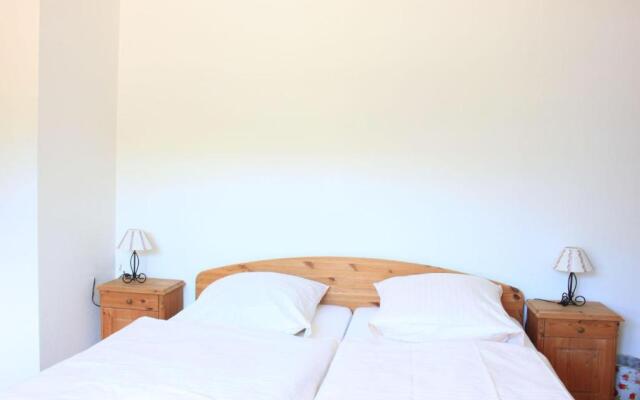 Sylvie Steinhardt, Wohnung 3