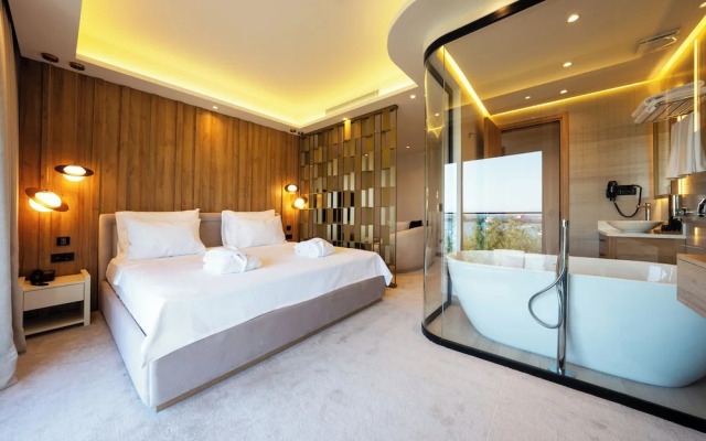 Premier Lounge Hotel