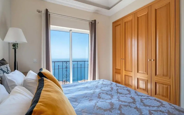 Designed Villa - Palheiro Village