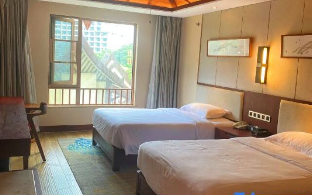 Days Inn Wyndham Jinghong Rainforest Park