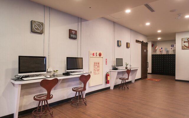 Skyone Hotel