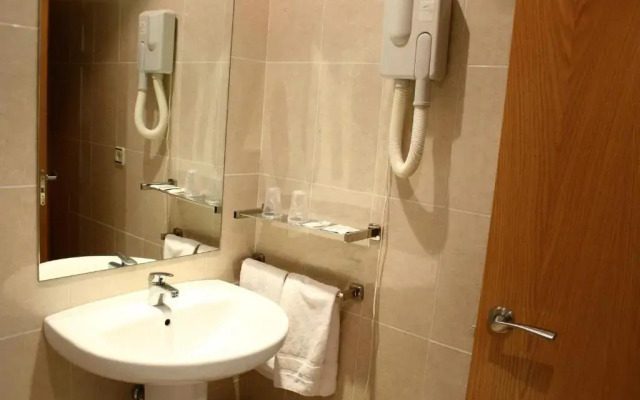 Ashotels Monreal Del Campo