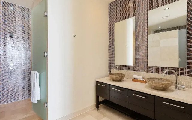 Encanto Living 1201 -4BR by Kivoya