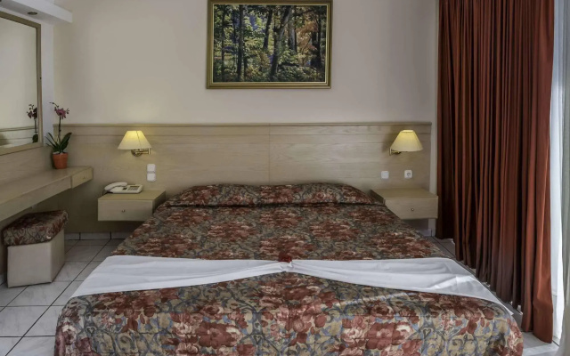 Tylissos Beach Hotel - Adults Only