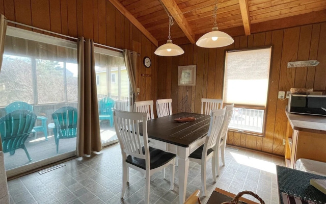 Exhale 3 Bedroom Cottage by RedAwning