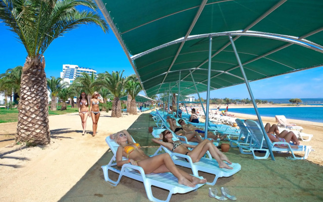 Venosa Beach Resort & Spa