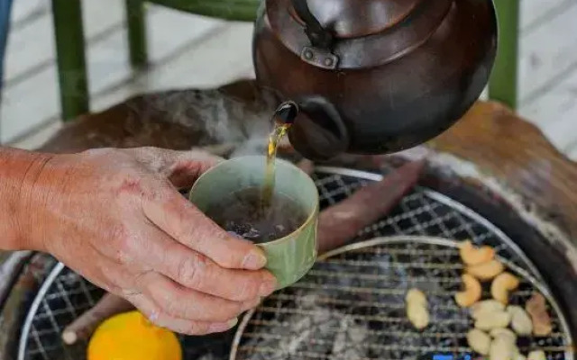 Changxing Lin Yin tea language homestay