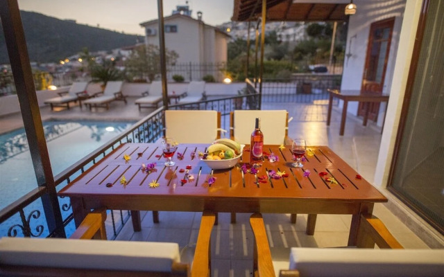 Villa Dolce Vita by Akdenizvillam