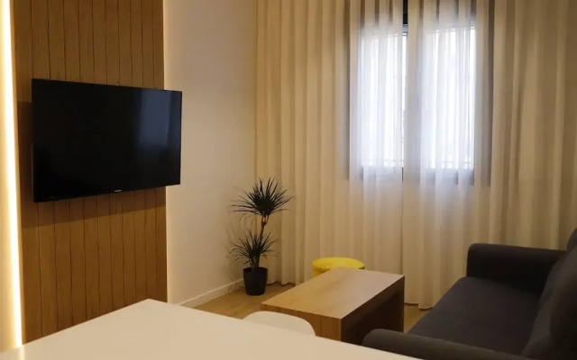 Medina Homes Puente Romano