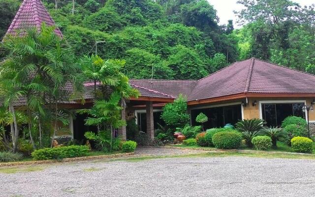 Khao Yai Wanalee