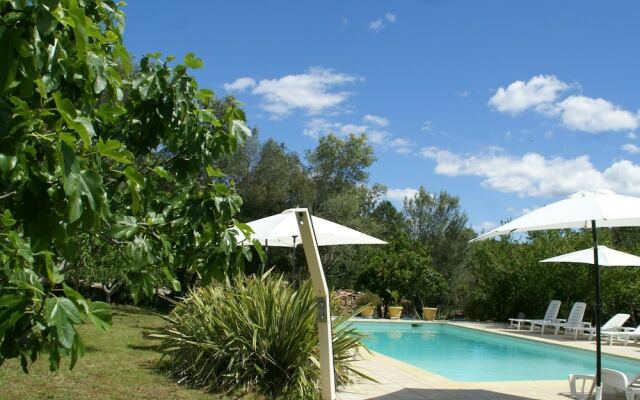 Modern Holiday Home in Porto-vecchio With Pool