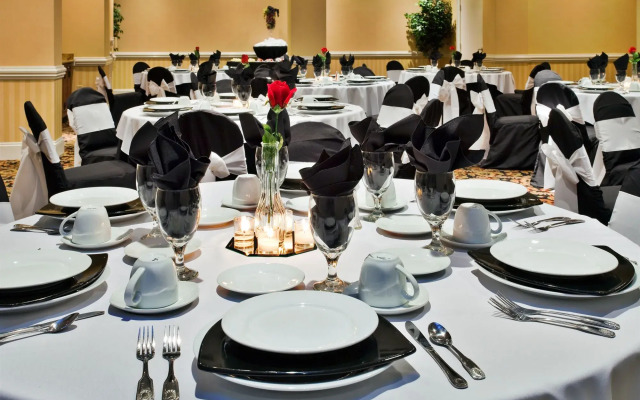 Holiday Inn Conference Center - Valdosta by IHG