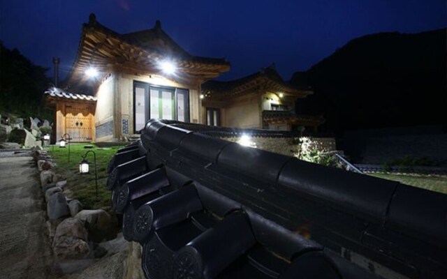 Pyeongchang Gold Hanok Pension