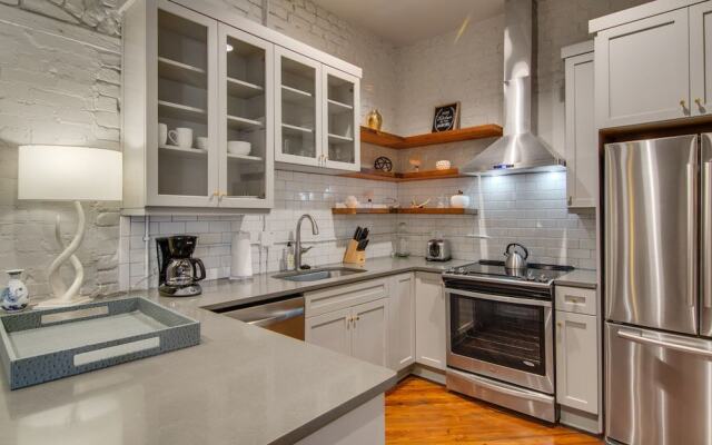 563 King Signature Apartments