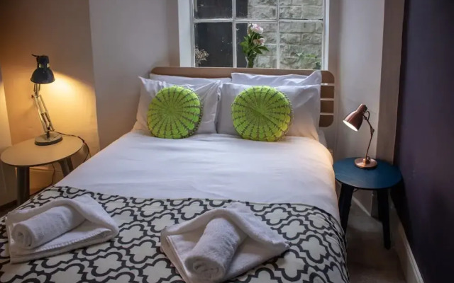 Beautifully Modernised New Town Home
