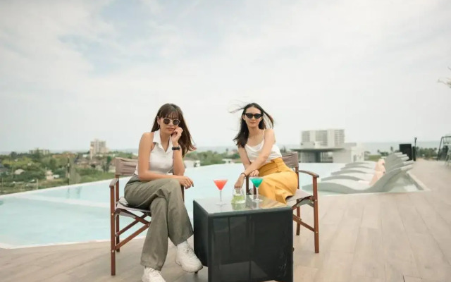 Whale Hua Hin