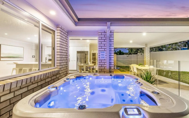 Salty Pause @ Bondi House