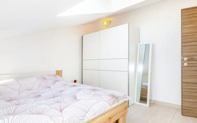La Riva 1 Comfortable Holiday Residence