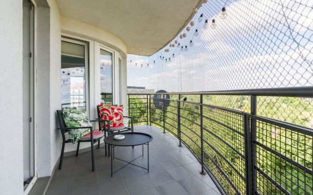 Apartment With Balcony Malta Lake