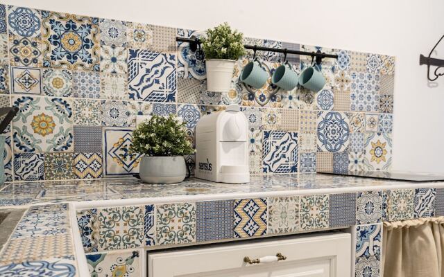 Piccola Luna Cozy Home