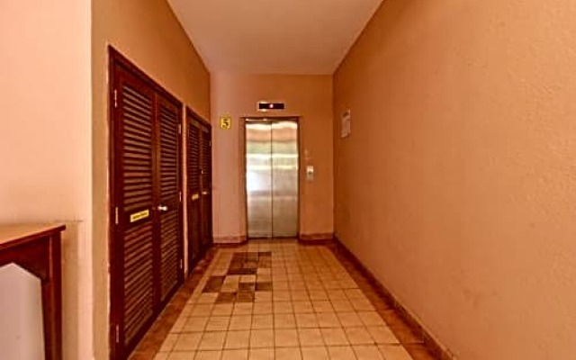 OYO Home 90453 Narasindo Homes Pd Tiara Bay